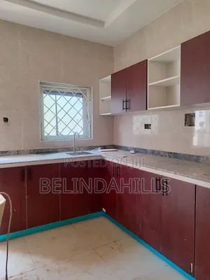 6bdrm Bungalow in Kado for rent