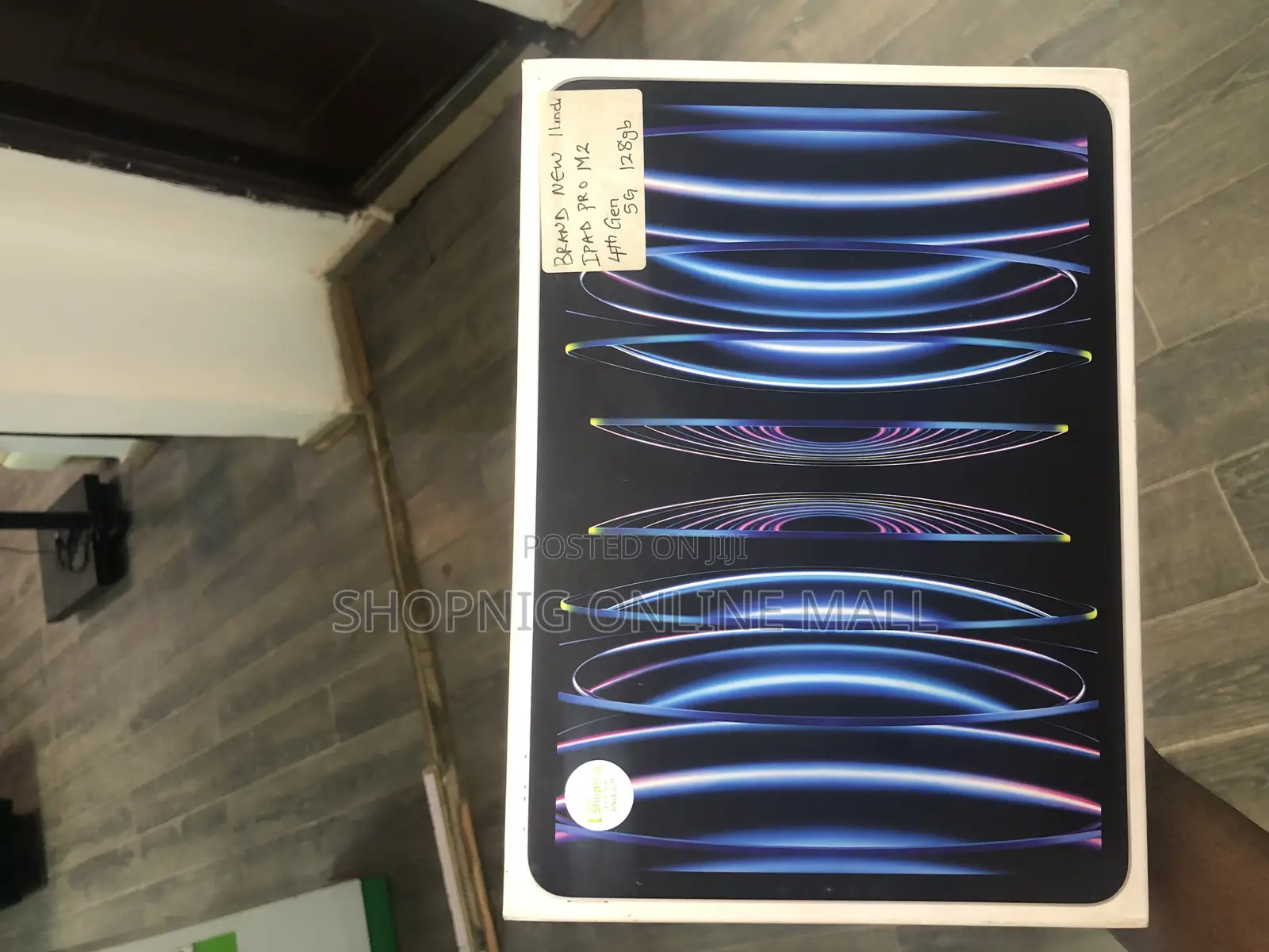 New Apple iPad Pro (2022) 128 GB Silver