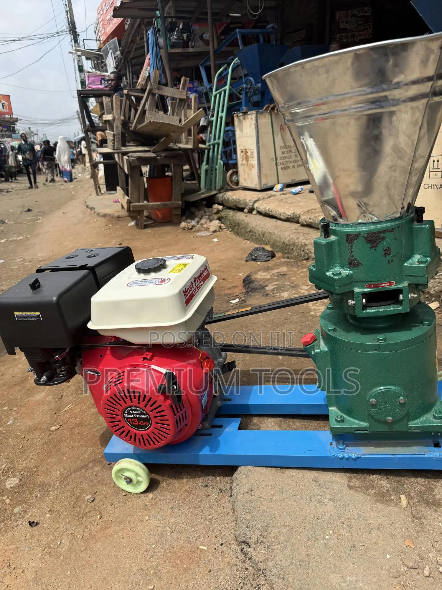 Palletizer Feed Processing Machine - Petrol Engine