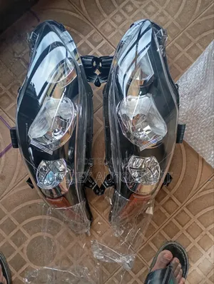 Set Headlight Corolla 2010/2012 Sport