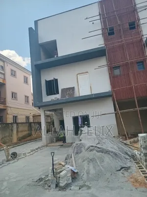 4bdrm Duplex in Wuse 2 for sale