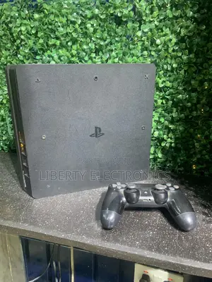 Direct Uk Used Ps4 Slim 500gb + One Controller
