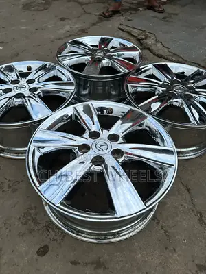 17 Rim For Lexus And Toyota Camry And Nissan And Ford. Pure Chrome Rim