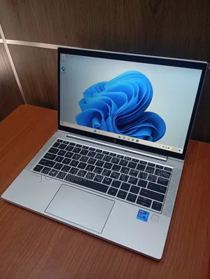 Laptop HP EliteBook 830 G8 32GB Intel Core I7 SSD 1T
