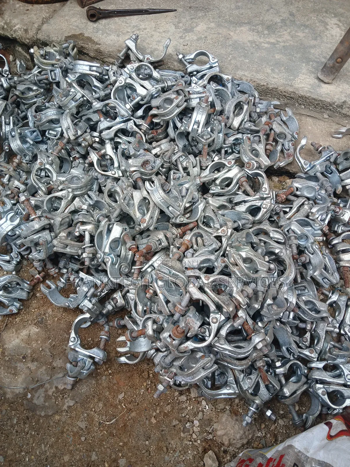 Scaffolding Clips En74 All