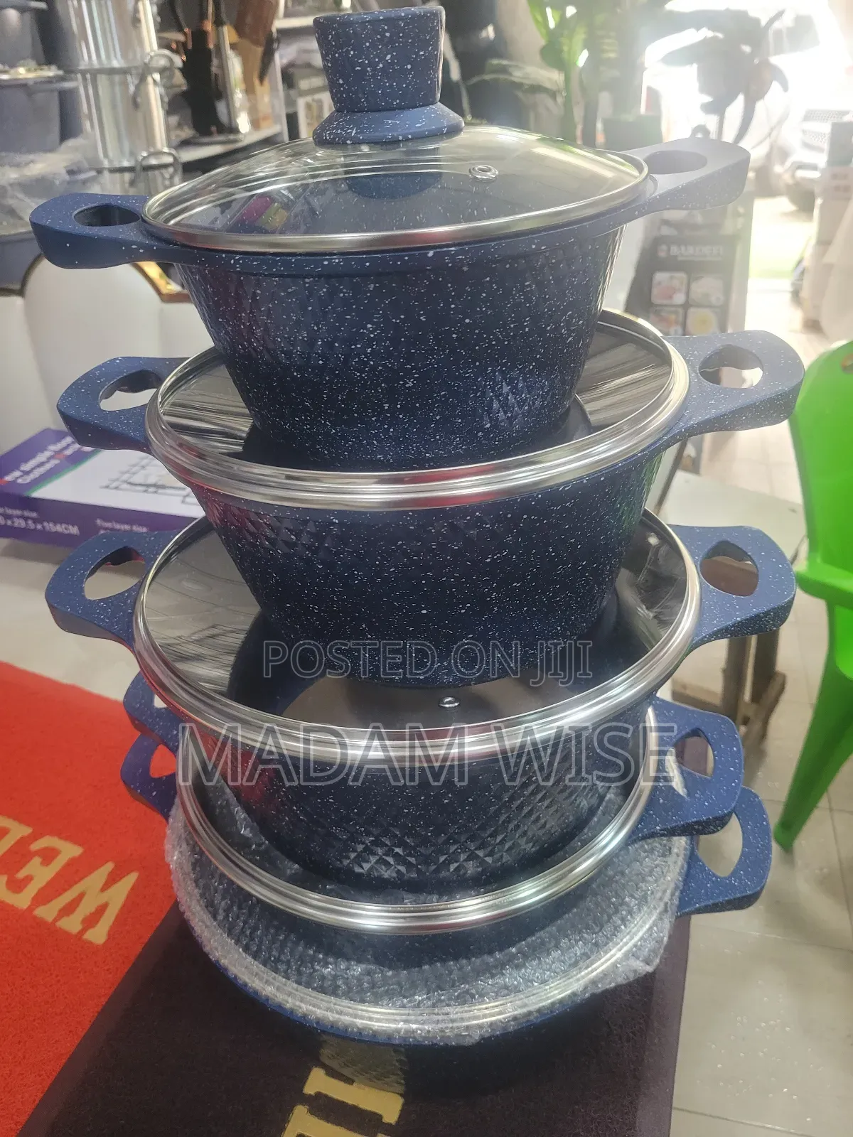 Quality and Luxury Coto Marble Cookware.