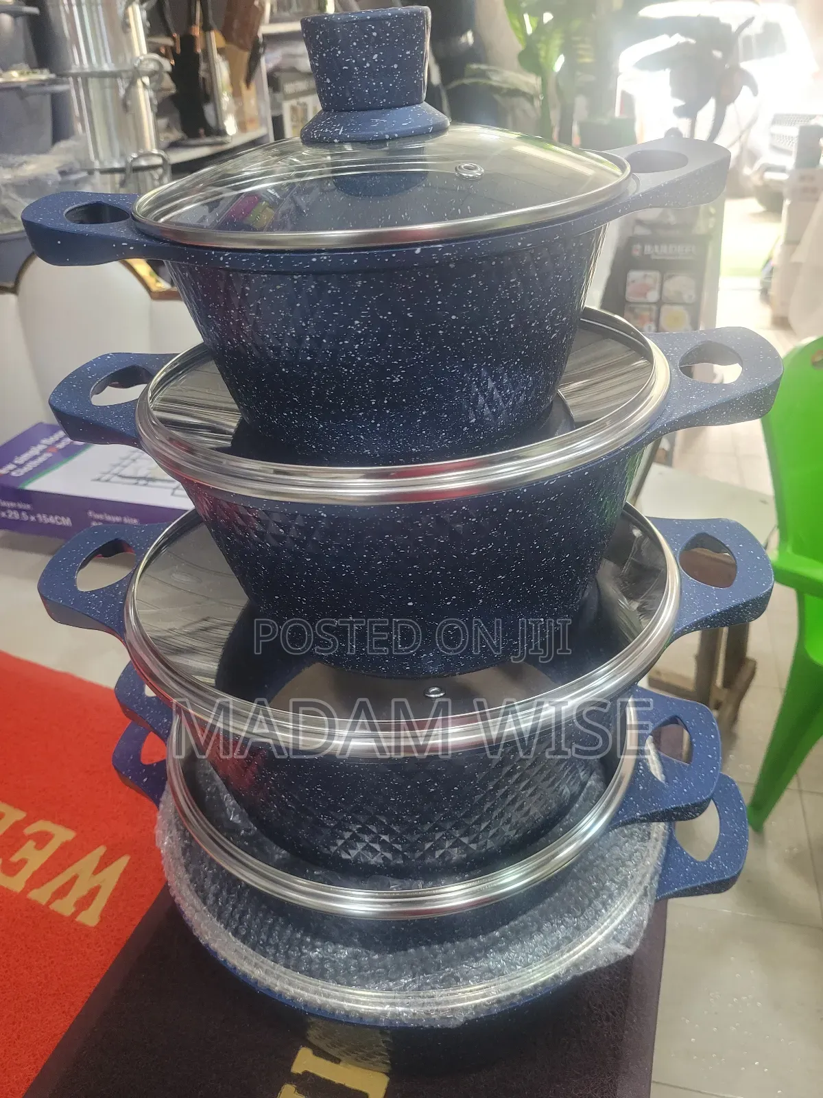 Quality and Luxury Coto Marble Cookware.