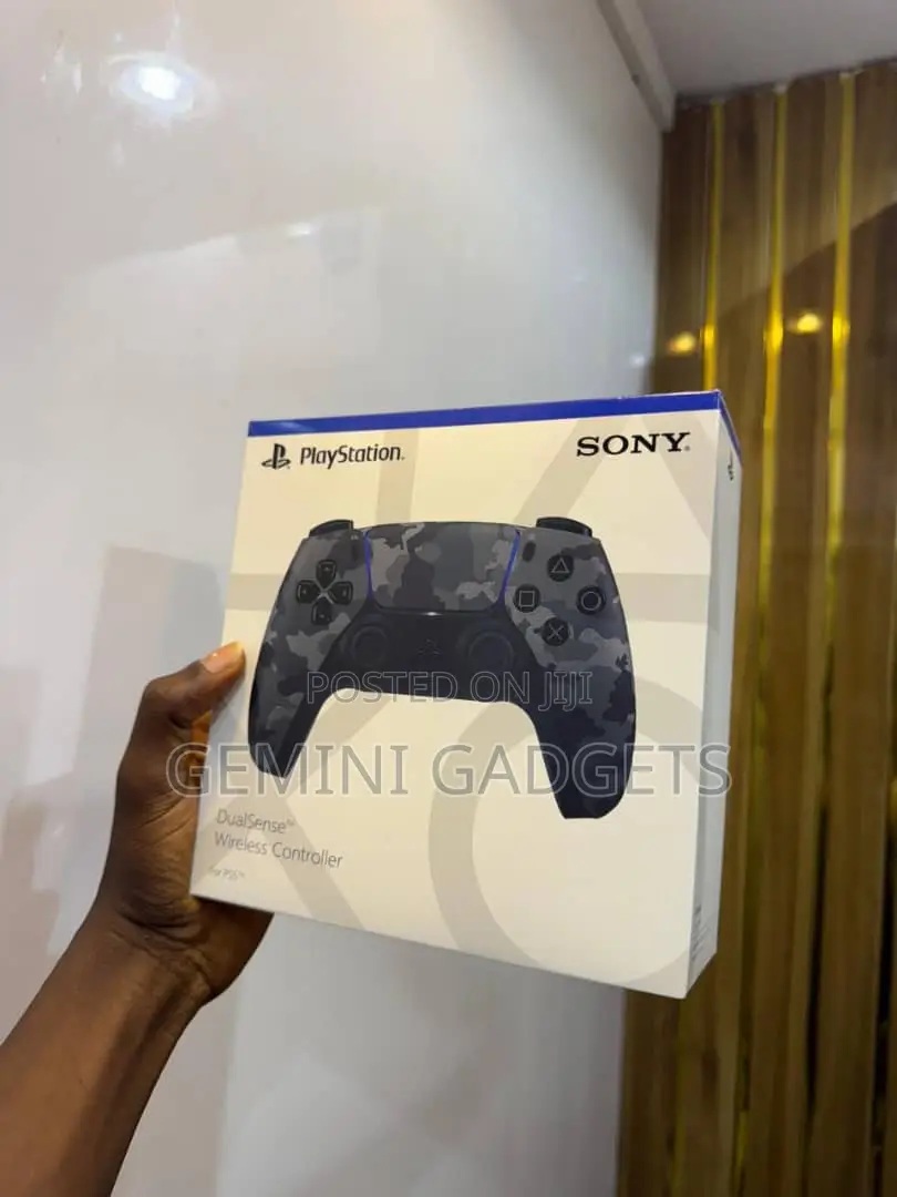 Dual Sense Wireless Controller Camou Color