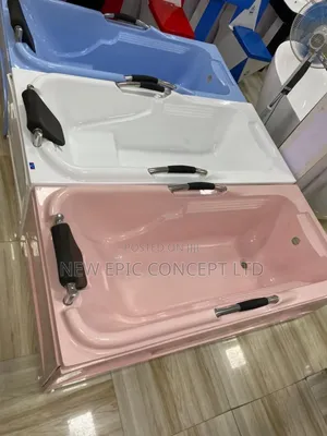 Executive Panel Bathtub