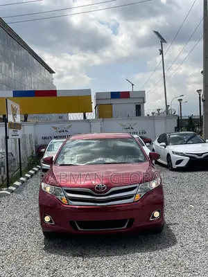 Toyota Venza XLE 4dr Wagon (2.7L 4cyl 6A) 2015 Red