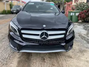 Mercedes-Benz GLA 250 2016 Black