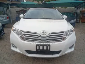 Toyota Venza AWD 2010 White