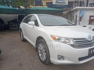 Toyota Venza AWD 2010 White