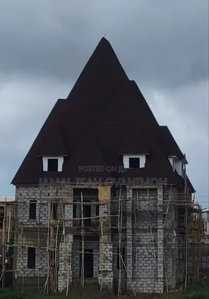 7bdrm Duplex in Efab Queens Estate, Gwarinpa for sale