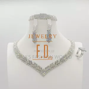 Luxury Premium Jewelleries Available as Seen