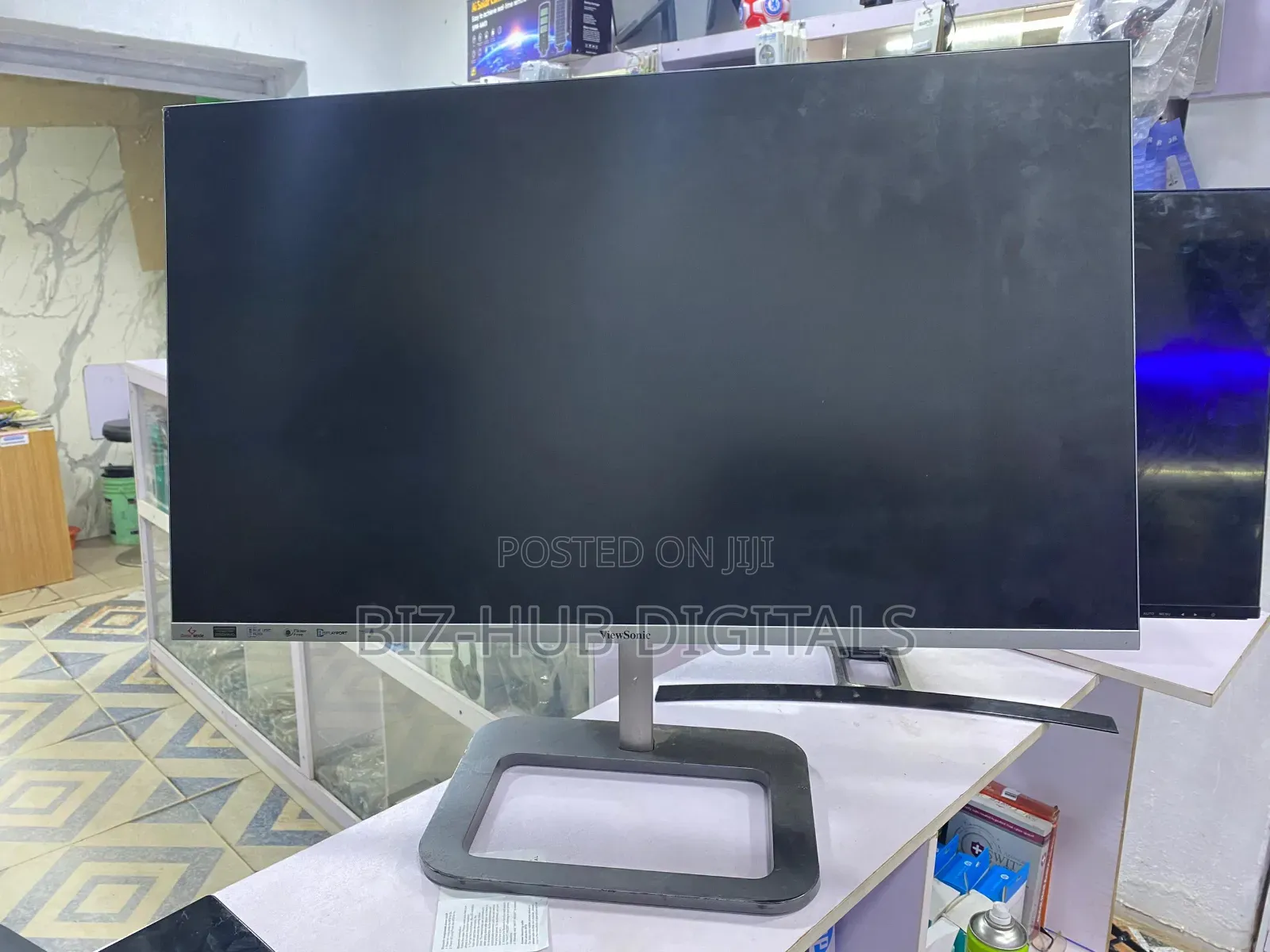 32" Framless Monitor