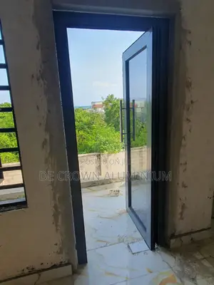 Aluminium Single Open Door
