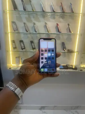 Apple iPhone XR 64 GB Red