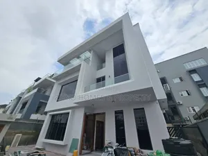 5bdrm Duplex in Banana Island for sale