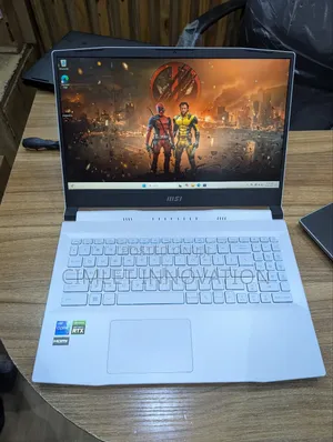 Laptop MSI MSI Sword 15 16GB Intel Core i7 SSD 512GB