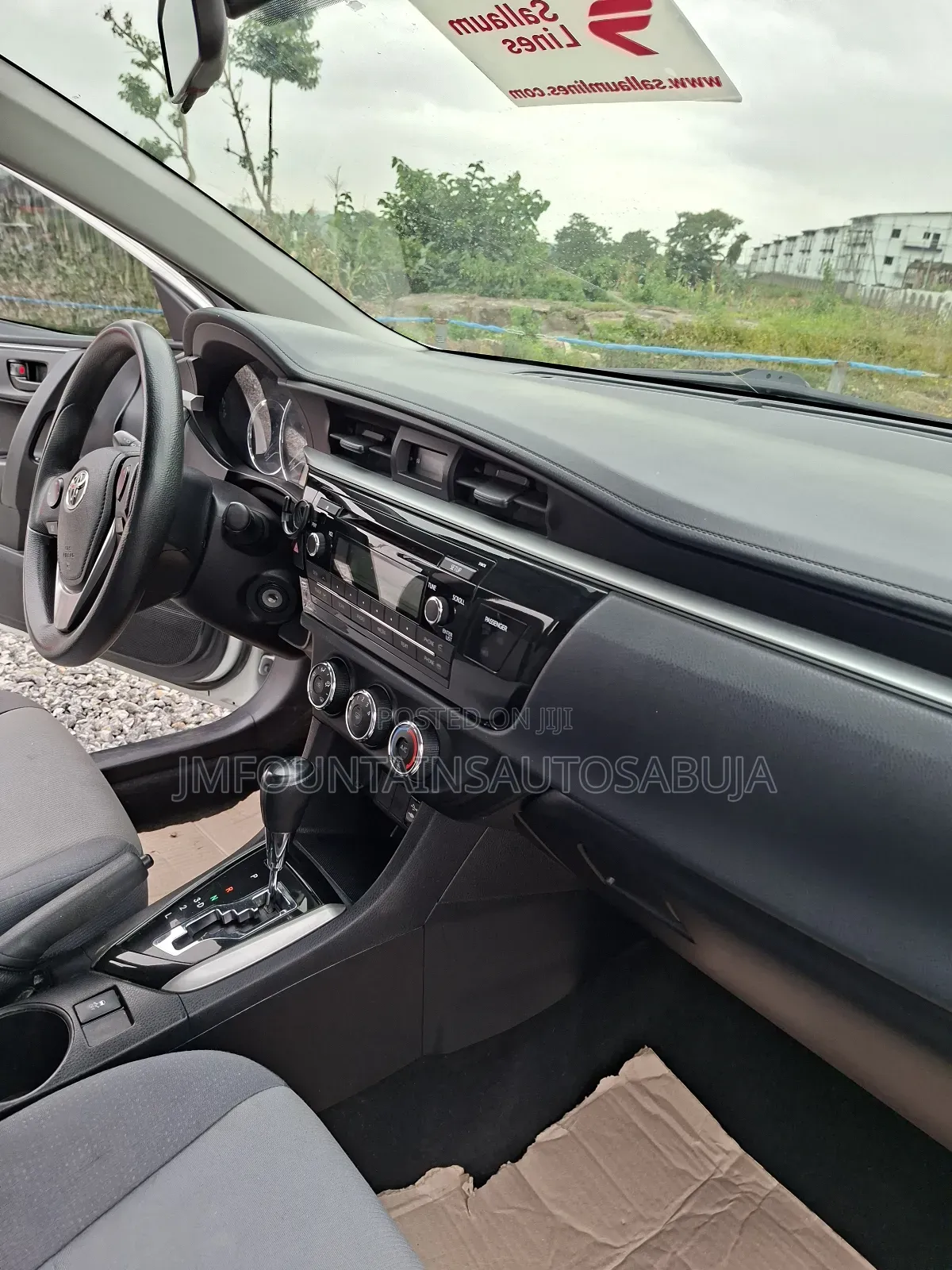 Toyota Corolla 2015 White