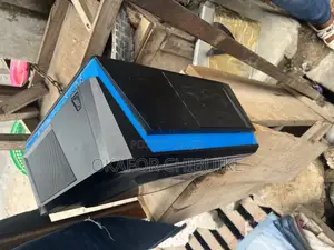 Desktop Computer Asus 16GB Intel Core I7 SSD 256GB