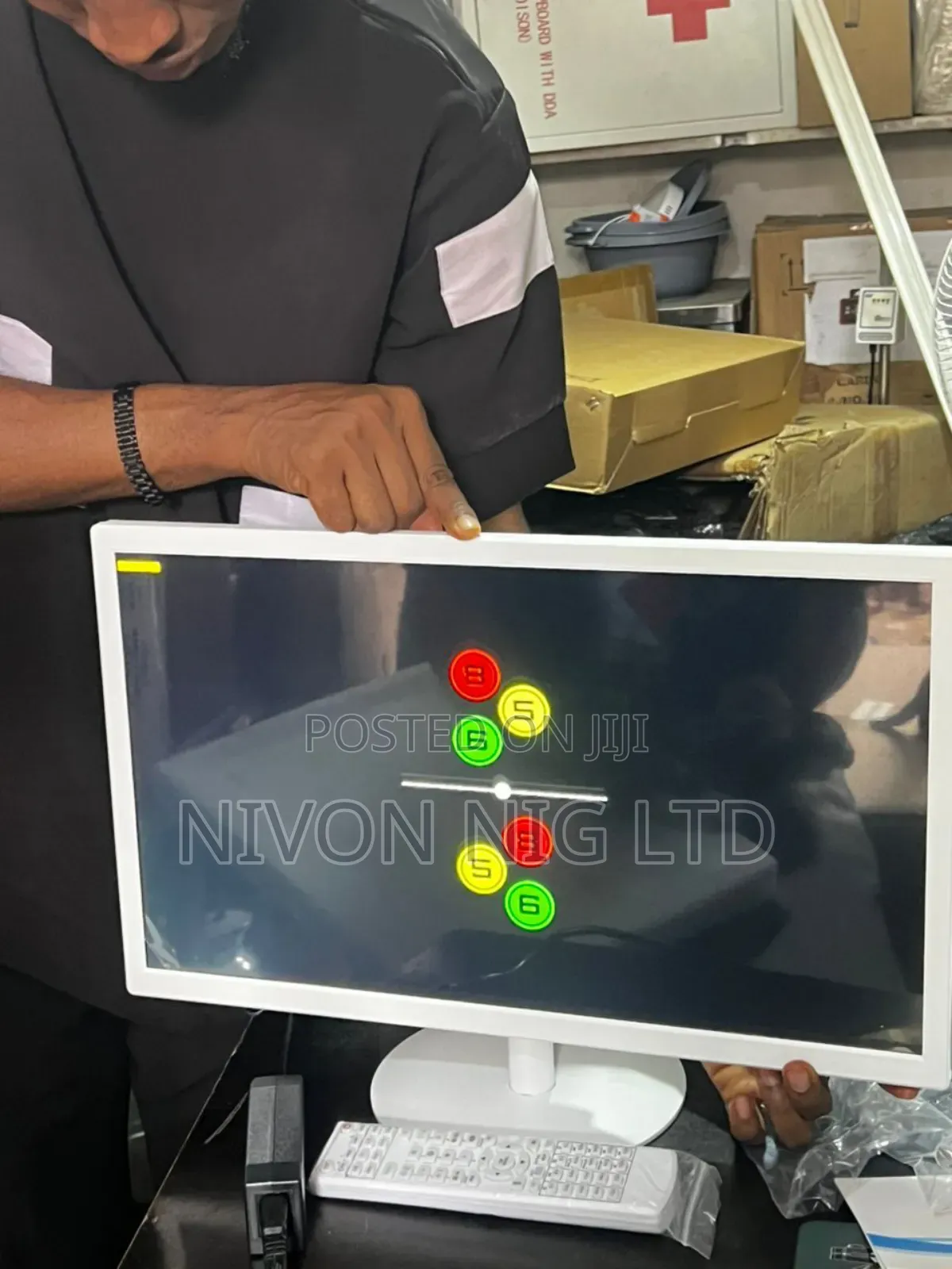 Electronic Visual Acuity Chart Tv