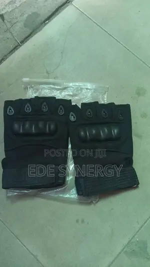 Half Cover Knuckle Glove