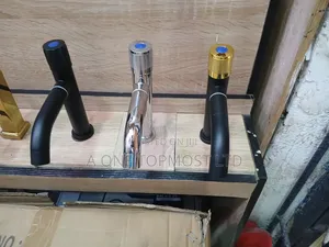 Basin Tap (Rotate Head)