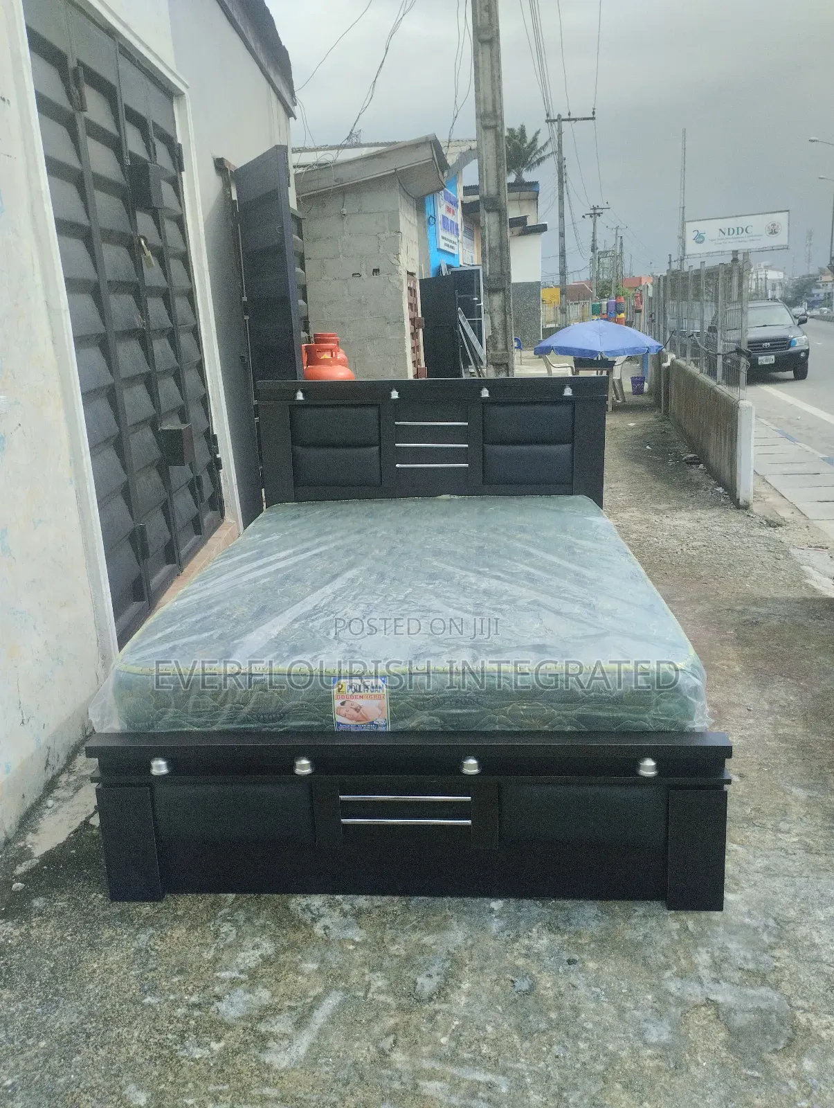 Bed Frame 4x6ft Wooden Black Colour