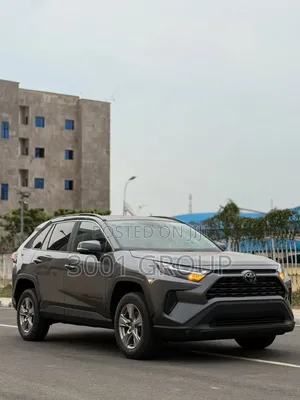 Toyota RAV4 XLE AWD 2023 Gray