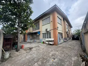 Land Measuring 934sqm With 4 Units of 3 Bedroom Apartment