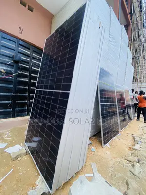 550watts 144cells Original Canadian Biaficial Solar Panels