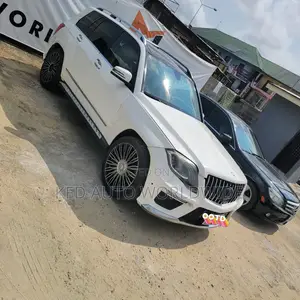 Mercedes-Benz GLK-Class 350 4MATIC 2014 White