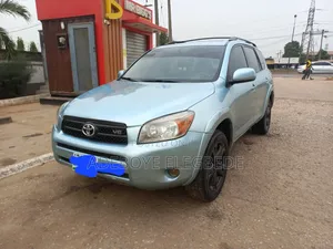 Toyota RAV4 2008 Green