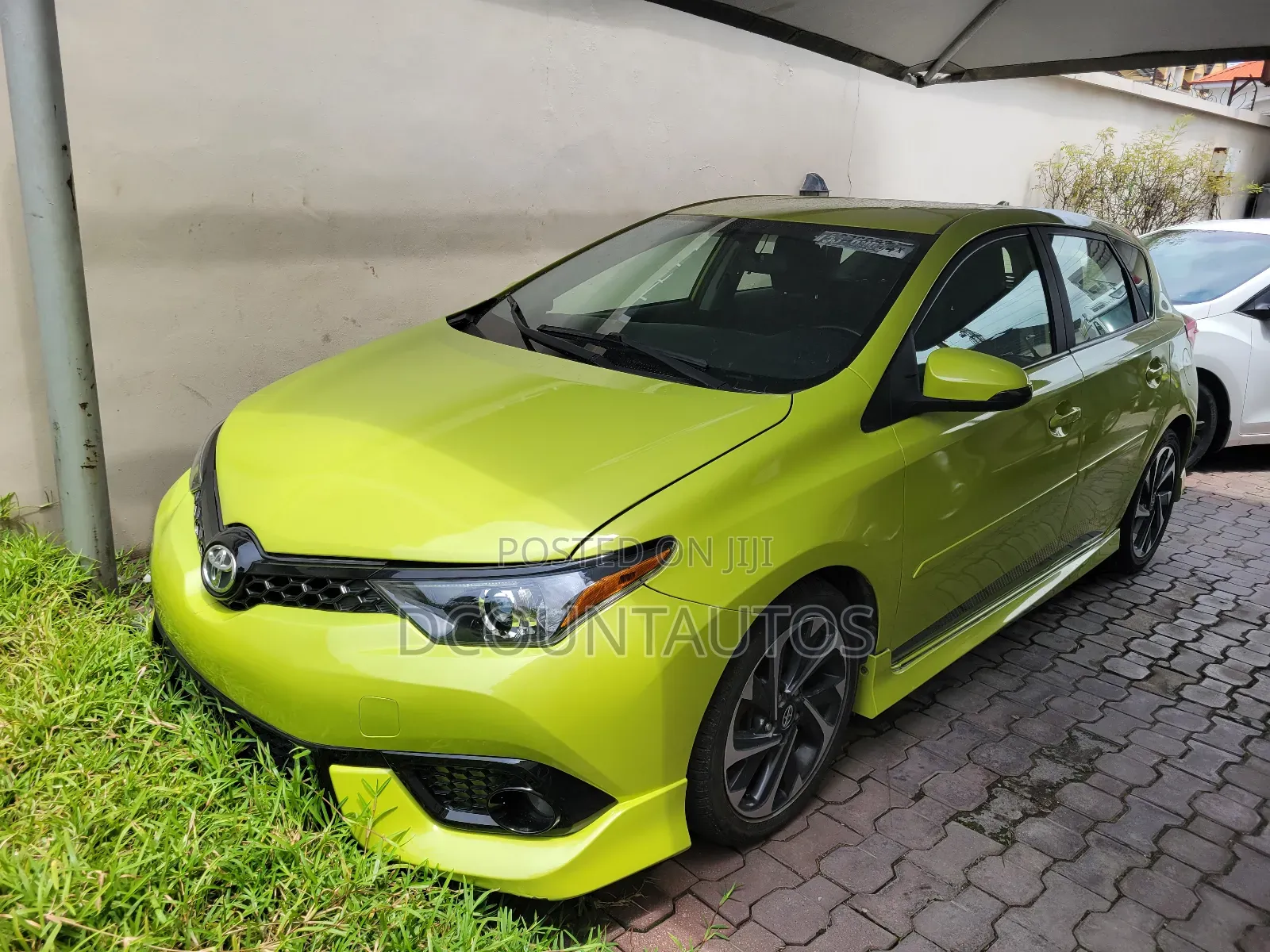 Scion iM Base 2016