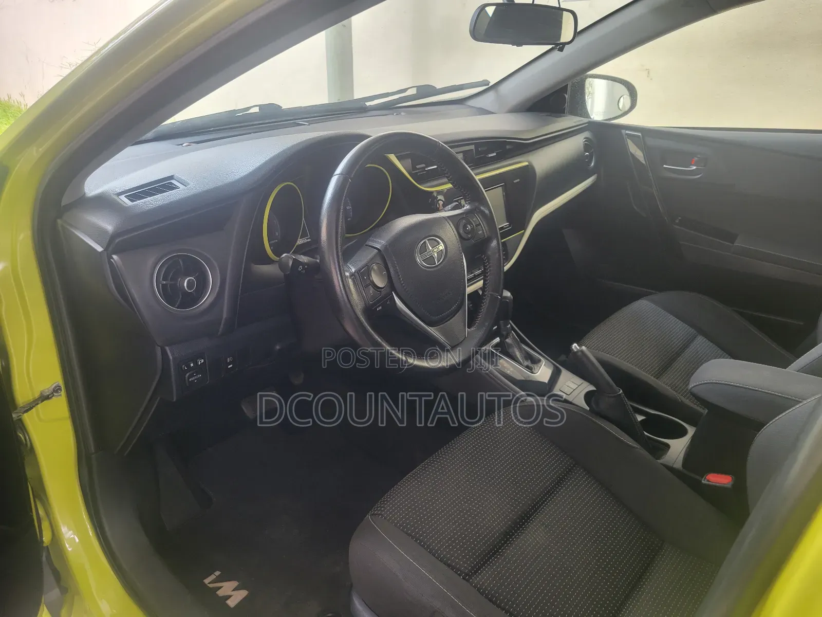 Scion iM Base 2016