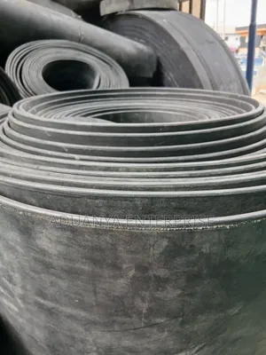 Industrial Rubber Conveyor Belt / Transmission Belt (Thk 6mm - 20mm)
