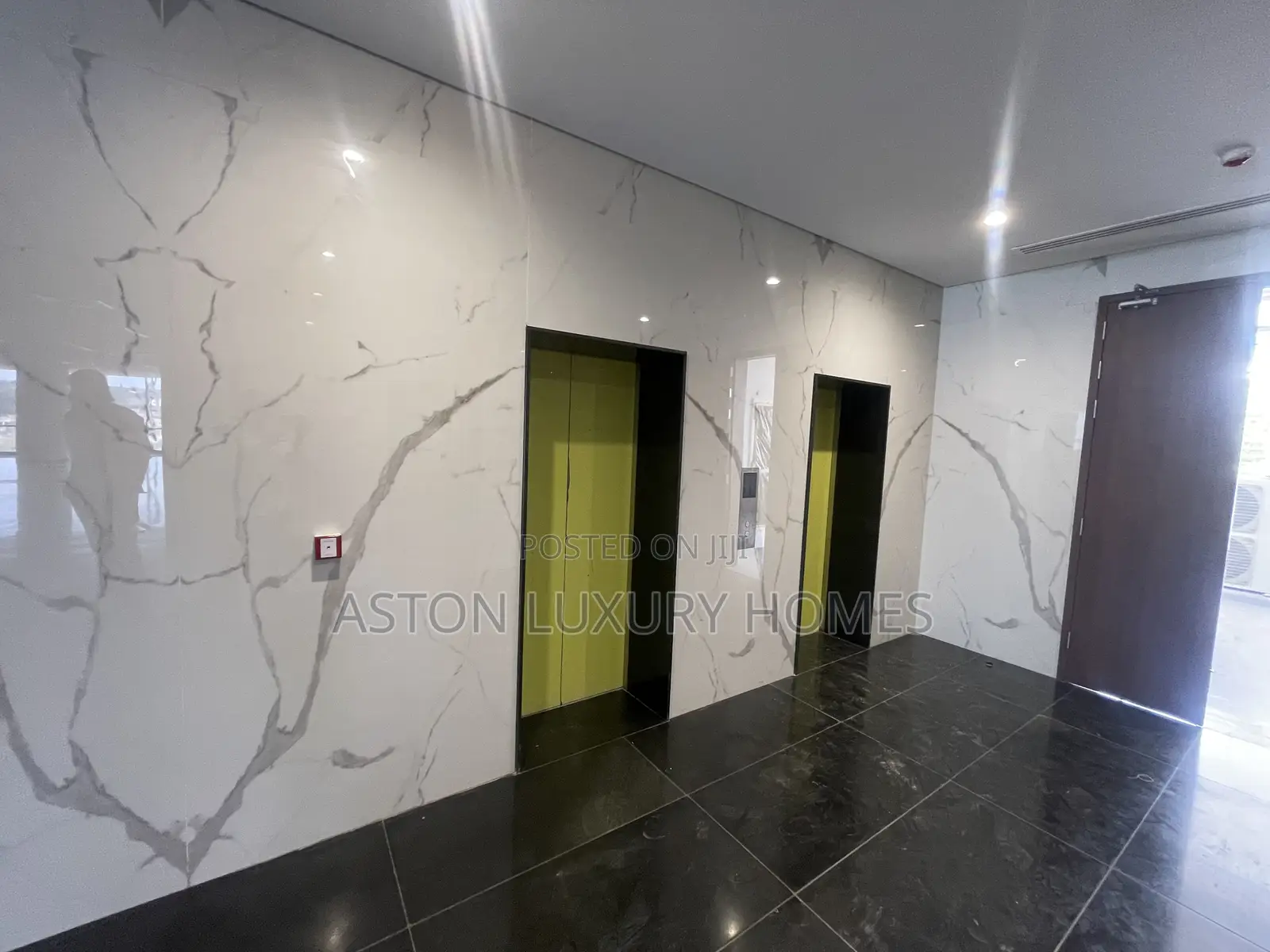 Premium 242 SQM Office Space for Rent