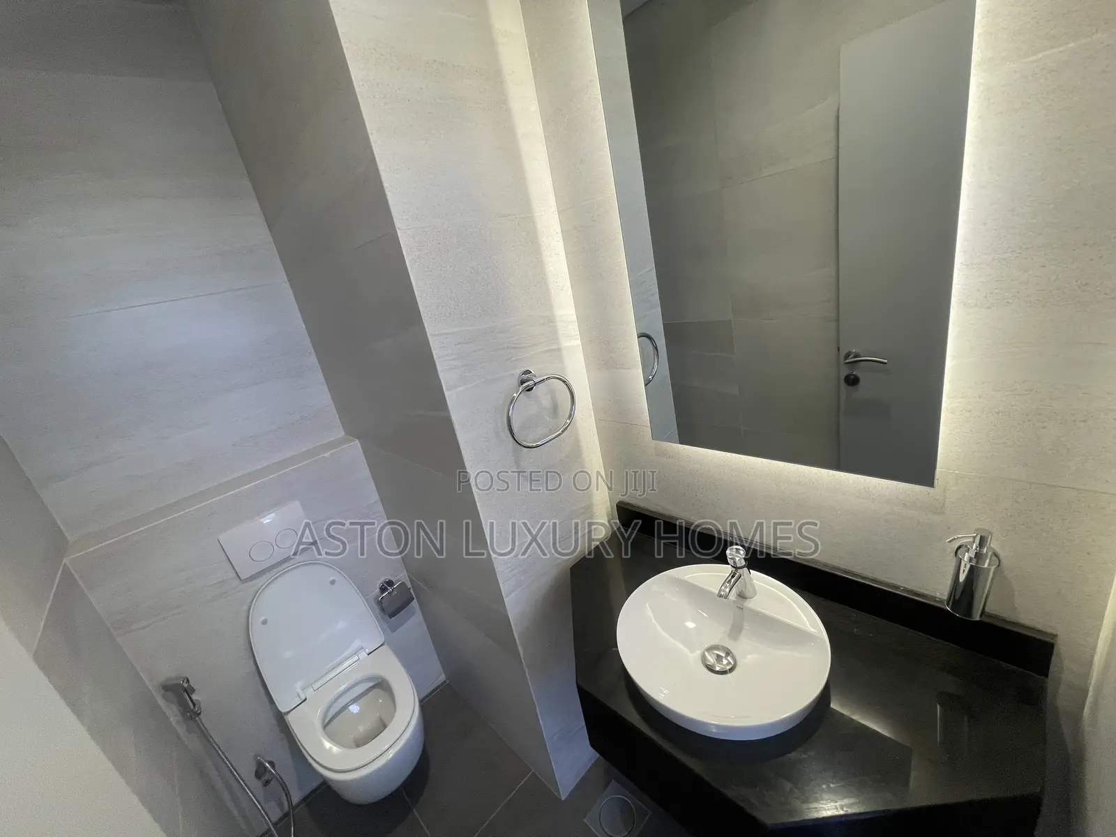 Premium 242 SQM Office Space for Rent