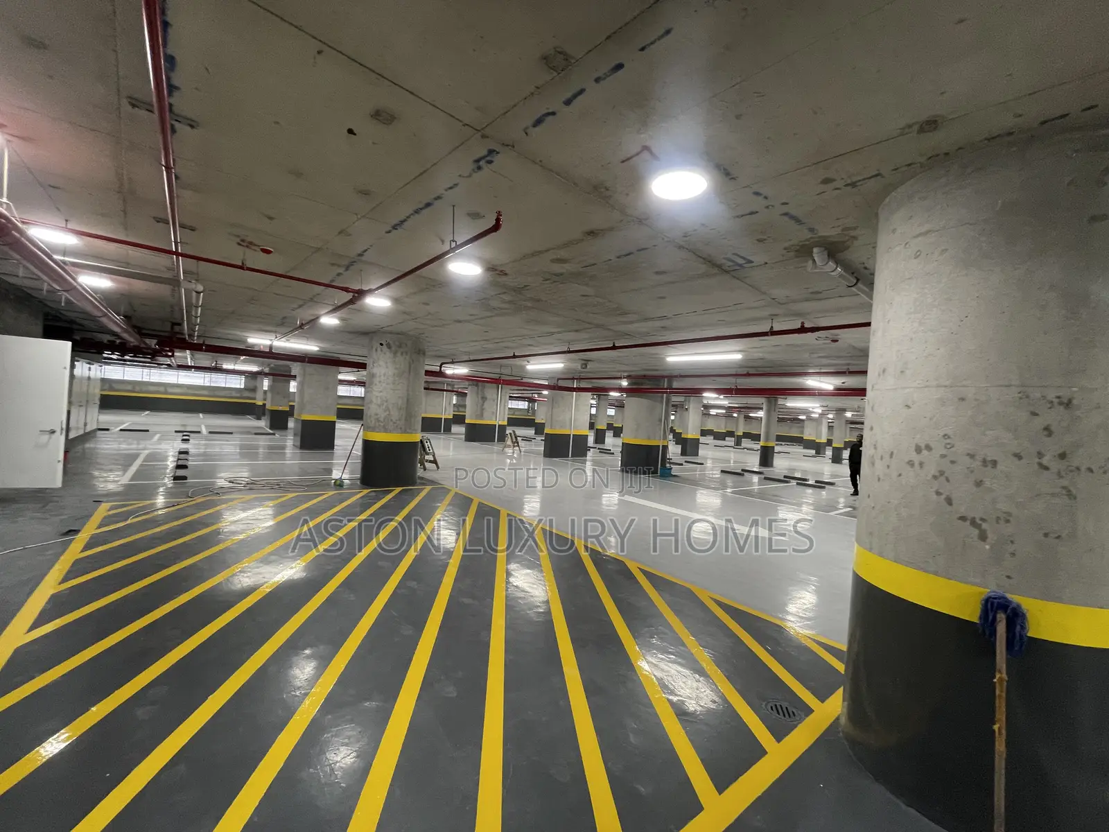 Premium 242 SQM Office Space for Rent