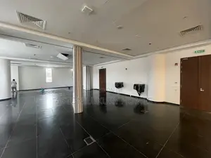 Premium 222sqm Office Space for Rent