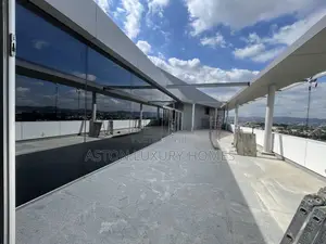 Fully Equipped Restaurant 452sqm Space for Rent