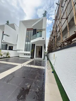 5bdrm Duplex in Ado / Ajah for sale