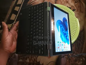 Laptop Lenovo 300e 8GB Intel Pentium SSD 128GB