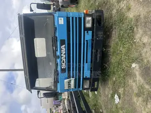 Tokubor Scania 93