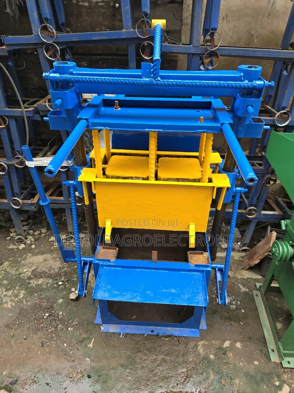 Concrete Block Making Machine