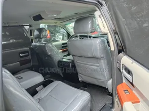 Toyota Sequoia Platinum w/FFV 4x4 2018 Black