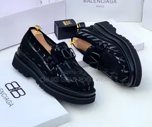 Balenciaga Alert Sizes 40–46 Are Hard to Find but We’Ve Got Them.