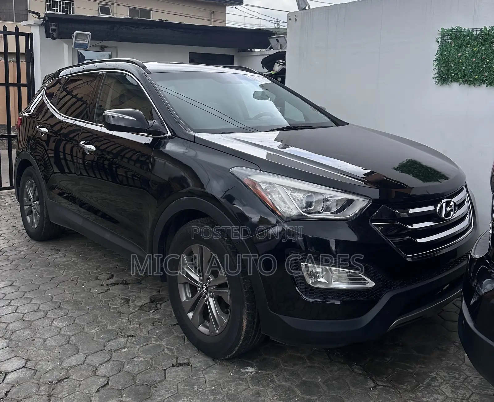 Hyundai Santa Fe 2013 Black